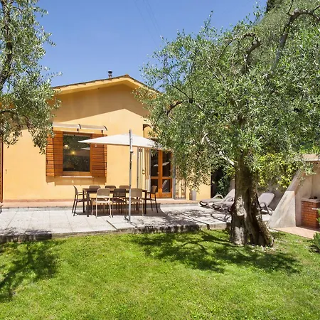 Carducci Villa Torri Del Benaco